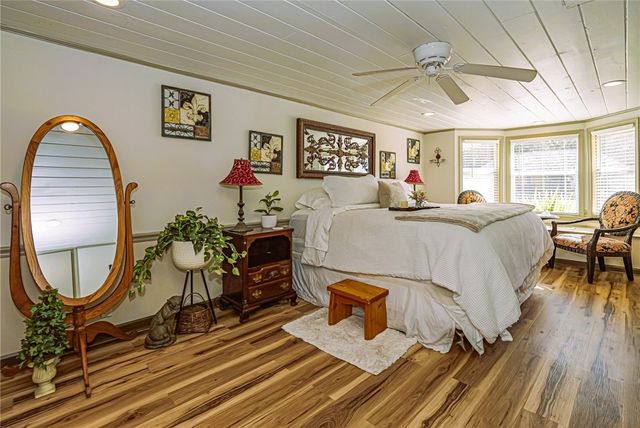 2049 50th Avenue, Vero Beach, FL 32966