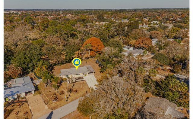 2049 50th Avenue, Vero Beach, FL 32966