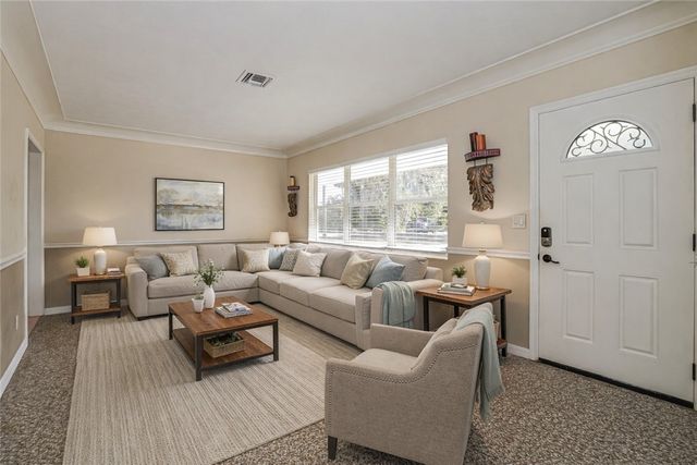 2049 50th Avenue, Vero Beach, FL 32966