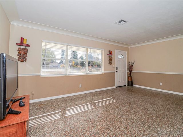 2049 50th Avenue, Vero Beach, FL 32966