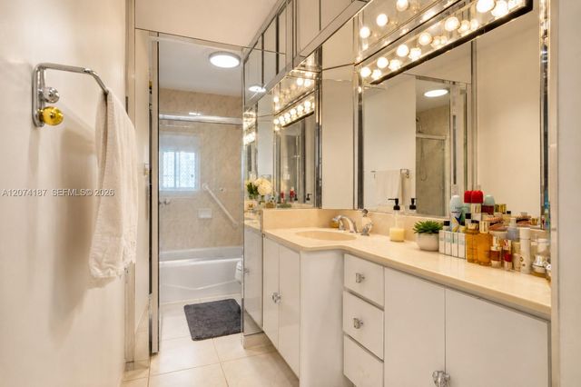 300 Bayview Drive 807, Sunny Isles Beach, FL 33160