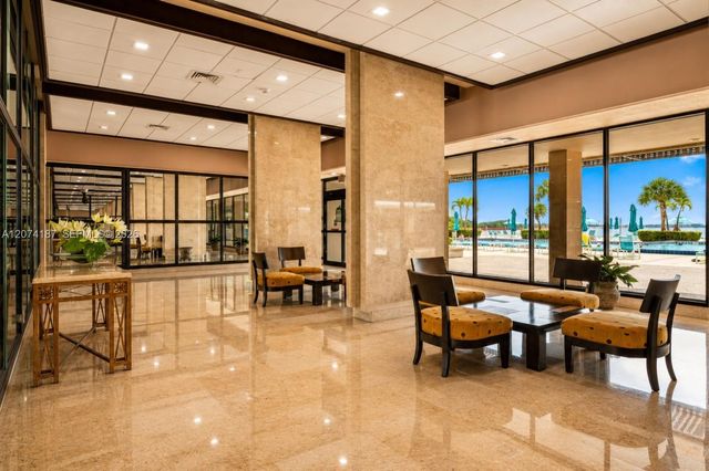 300 Bayview Drive 807, Sunny Isles Beach, FL 33160