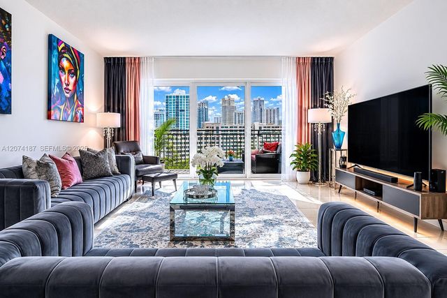 300 Bayview Drive 807, Sunny Isles Beach, FL 33160