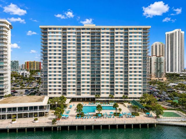 300 Bayview Drive 807, Sunny Isles Beach, FL 33160