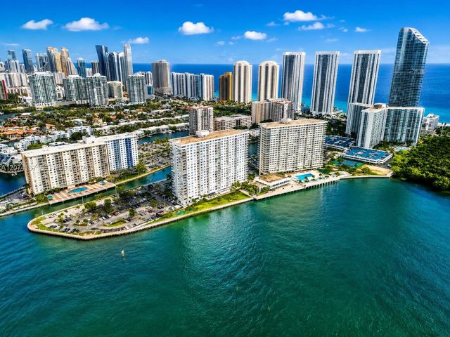 300 Bayview Drive 807, Sunny Isles Beach, FL 33160