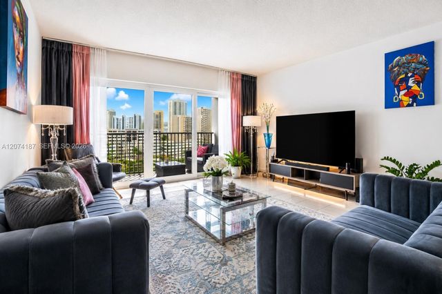 300 Bayview Drive 807, Sunny Isles Beach, FL 33160