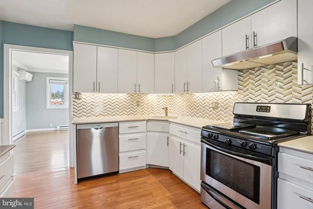 2114 LORI DR, Wilmington, DE 19808