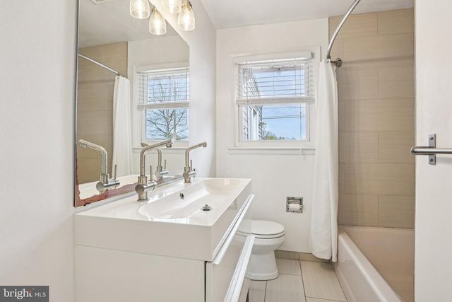 2114 LORI DR, Wilmington, DE 19808