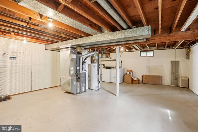 2114 LORI DR, Wilmington, DE 19808