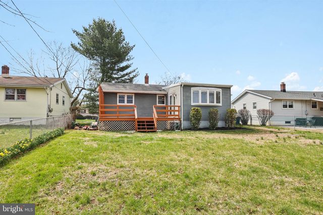 2114 LORI DR, Wilmington, DE 19808