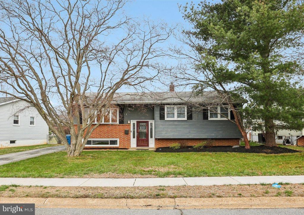 2114 LORI DR, Wilmington, DE 19808