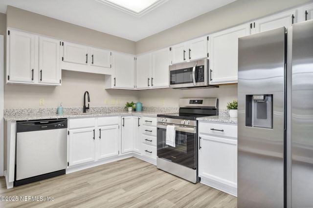 8852 BANDERA Circle S, Jacksonville, FL 32244