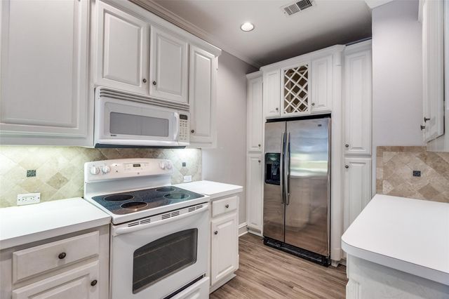 5325 Bent Tree Forest Drive 2244, Dallas, TX 75248