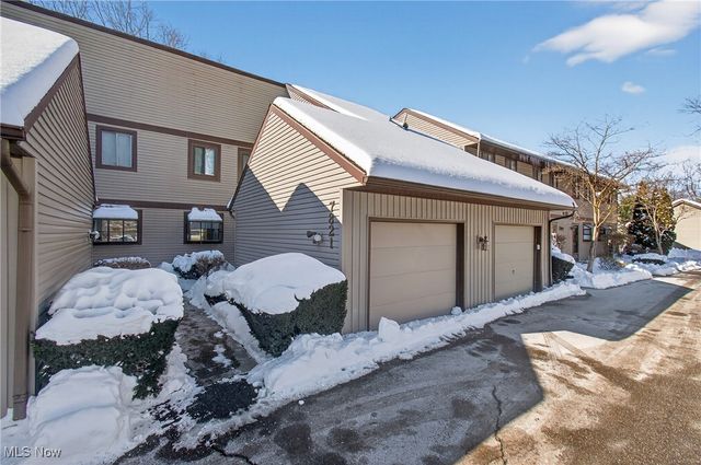 7821 Hills And Dales Road NW C, Massillon, OH 44646