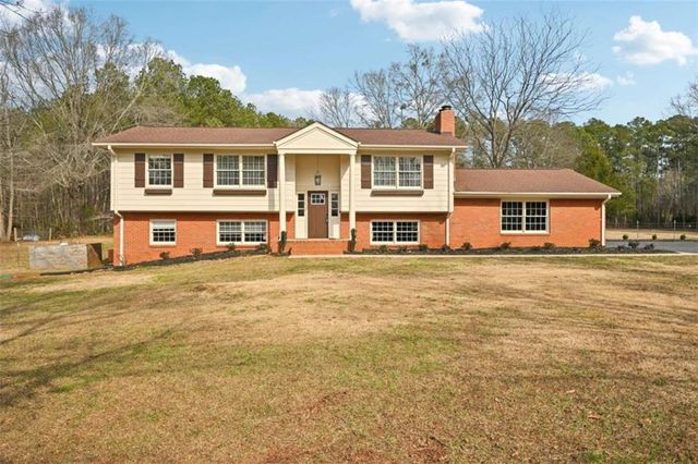 1041 Cooper Lane, Rutledge, GA 30663