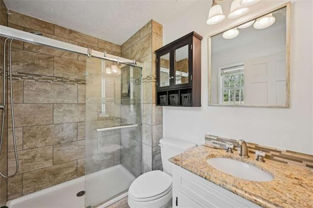 1041 Cooper Lane, Rutledge, GA 30663