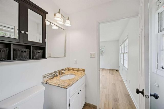 1041 Cooper Lane, Rutledge, GA 30663