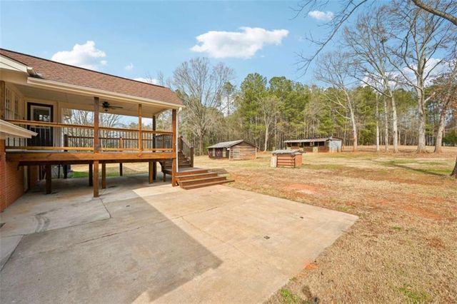 1041 Cooper Lane, Rutledge, GA 30663