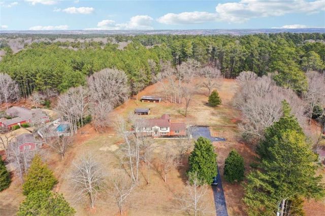 1041 Cooper Lane, Rutledge, GA 30663