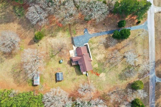 1041 Cooper Lane, Rutledge, GA 30663