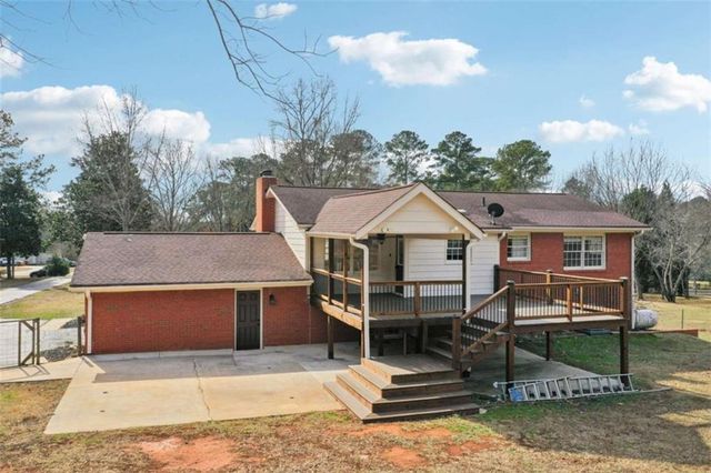 1041 Cooper Lane, Rutledge, GA 30663