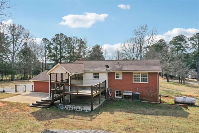 1041 Cooper Lane, Rutledge, GA 30663