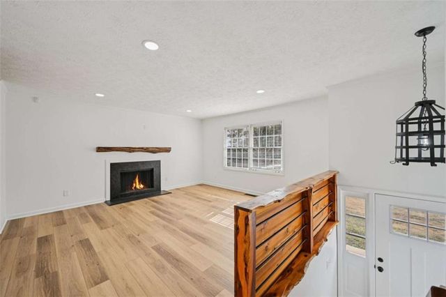 1041 Cooper Lane, Rutledge, GA 30663