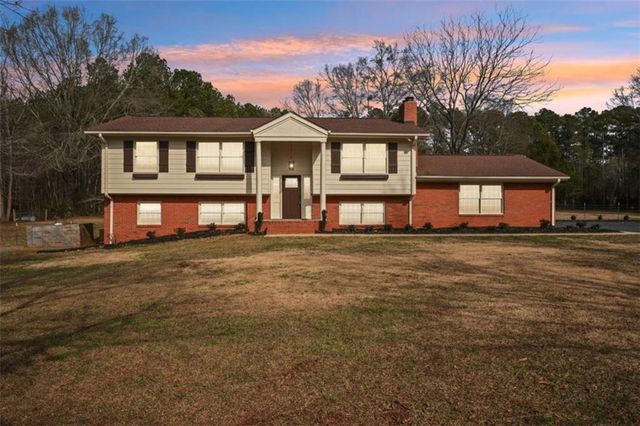 1041 Cooper Lane, Rutledge, GA 30663