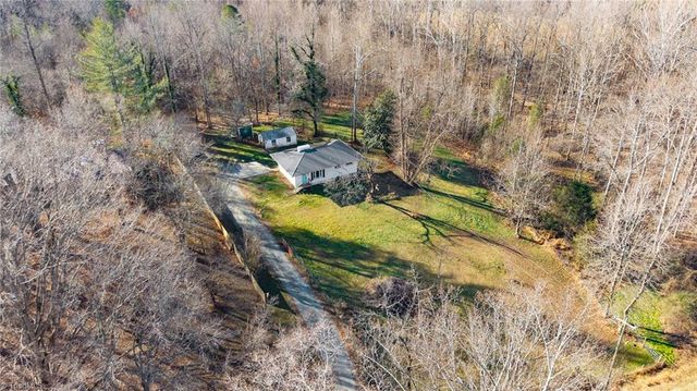 4244 Alamance Church Road, Liberty, NC 27298