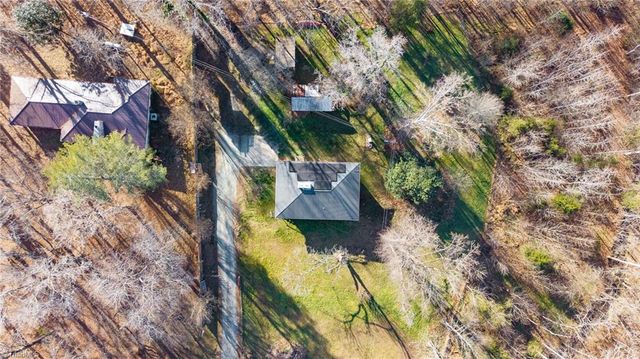 4244 Alamance Church Road, Liberty, NC 27298