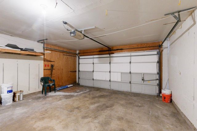 128 SE Gardens Boulevard, Burleson, TX 76028
