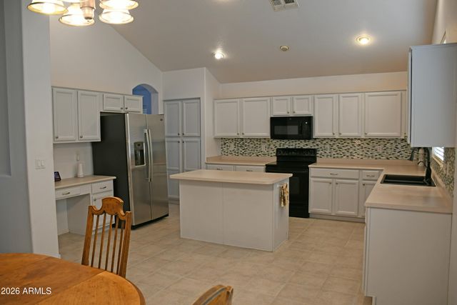 2326 S PORTER Street, Gilbert, AZ 85295