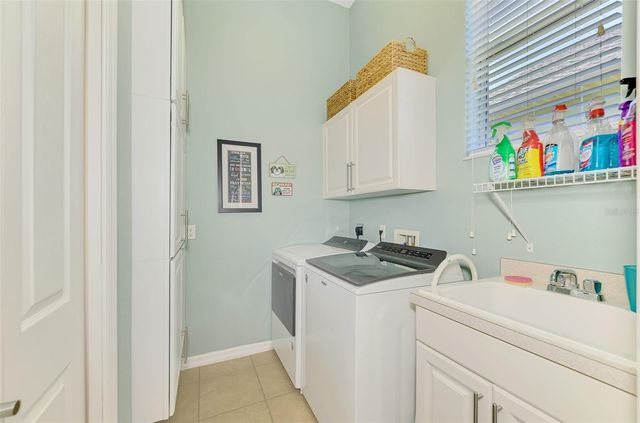 2104 MATTAMY COURT, Venice, FL 34292