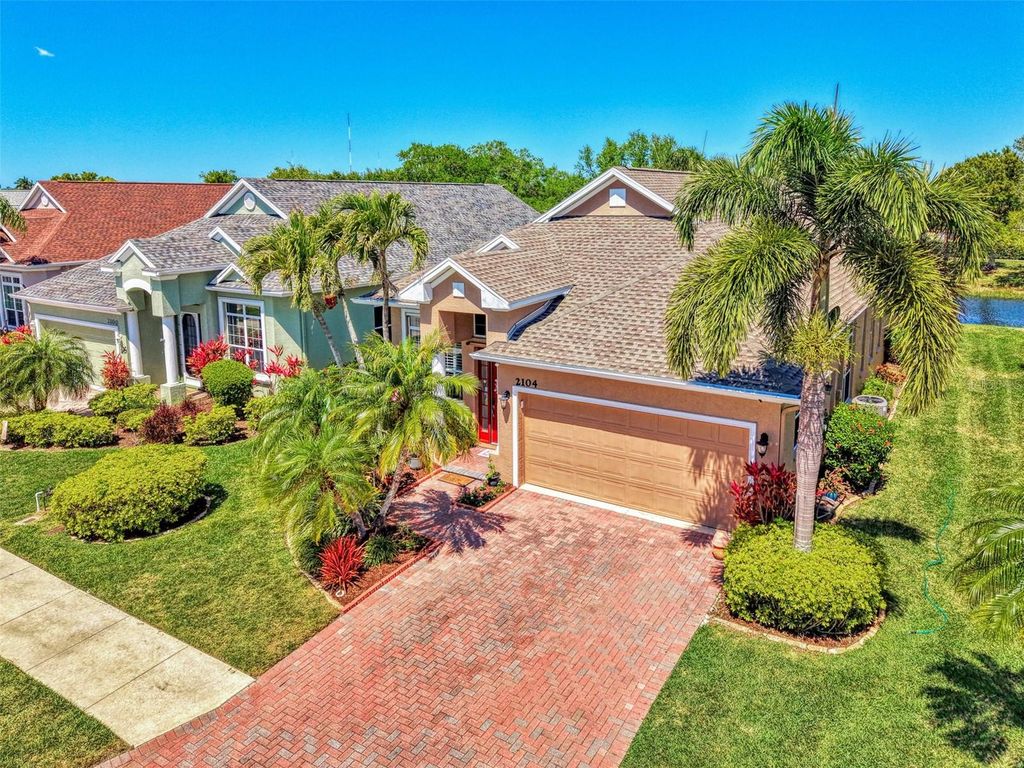 Image 2 of property listing at 2104 MATTAMY COURT, Venice, FL 34292