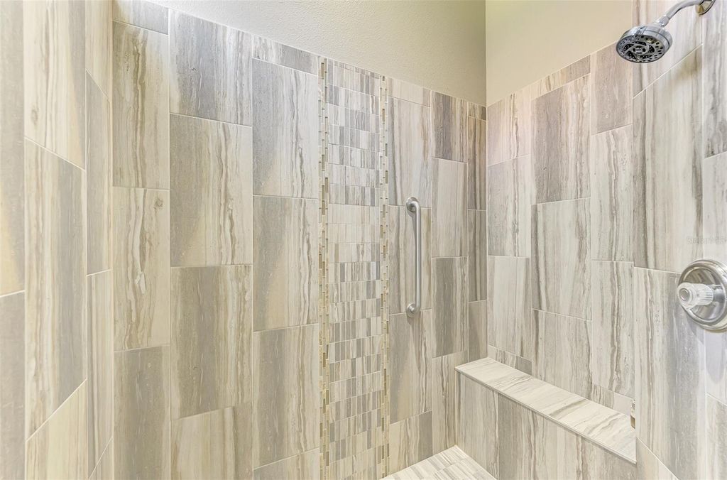 Image 36 of property listing at 2104 MATTAMY COURT, Venice, FL 34292