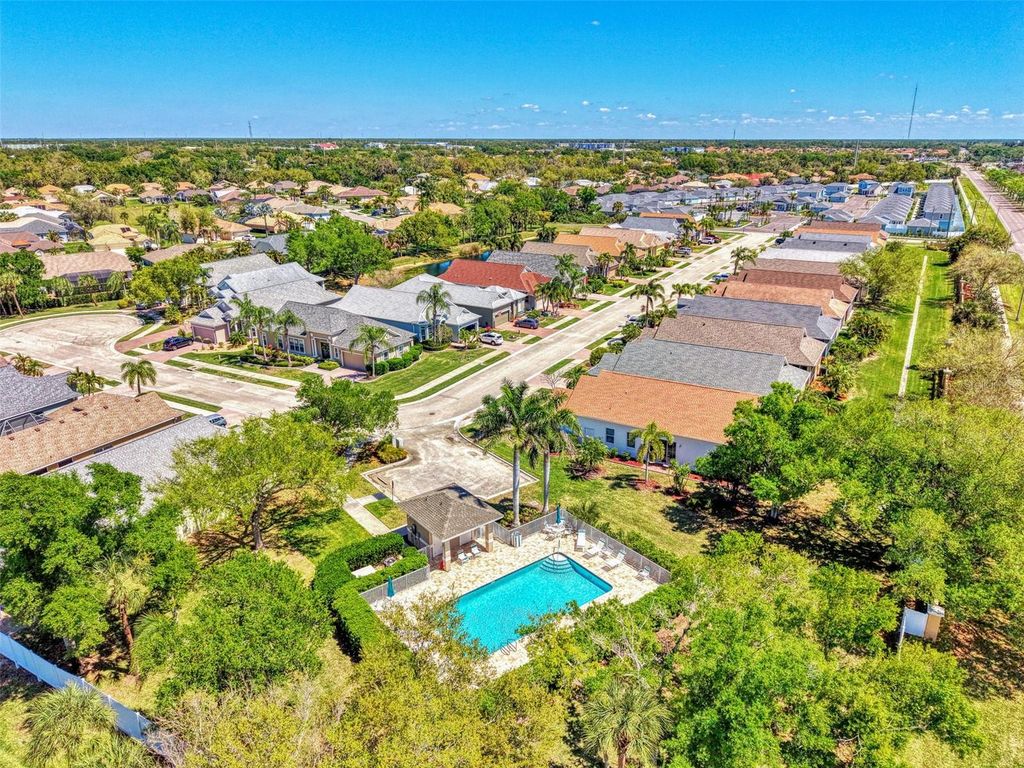 Image 54 of property listing at 2104 MATTAMY COURT, Venice, FL 34292