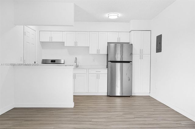 13210 Memorial Hwy 221, North Miami, FL 33161