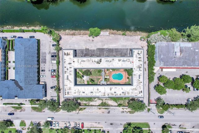 13210 Memorial Hwy 221, North Miami, FL 33161