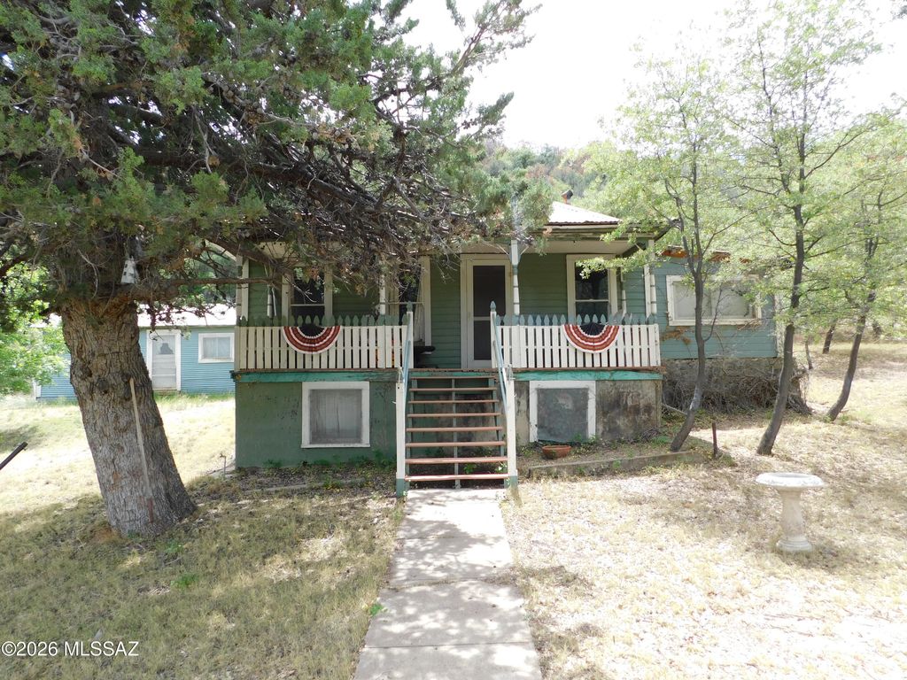 1697 Tombstone Canyon, Bisbee, AZ 85603