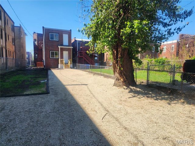 4119 Enright Avenue, St Louis, MO 63108