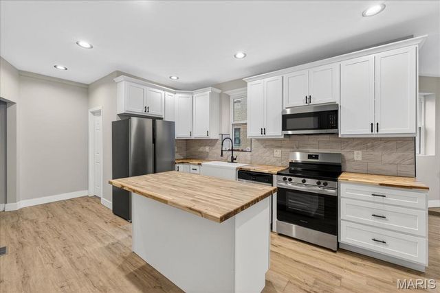 4119 Enright Avenue, St Louis, MO 63108