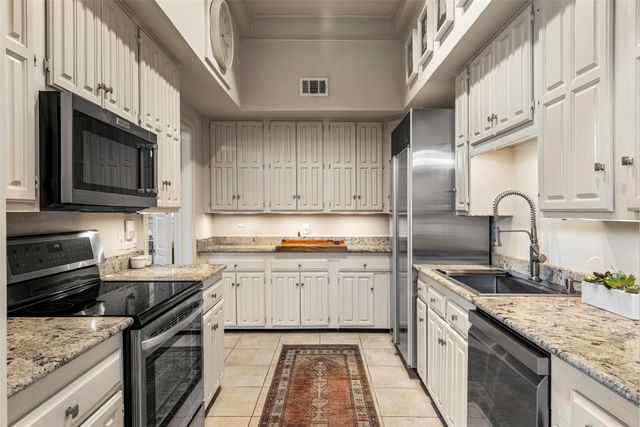 3424 GILLESPIE 5, Dallas, TX 75219