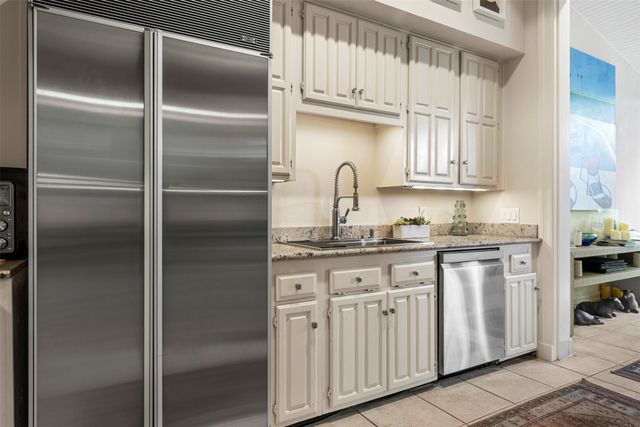 3424 GILLESPIE 5, Dallas, TX 75219