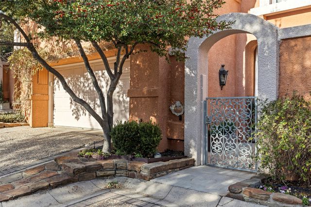 3424 GILLESPIE 5, Dallas, TX 75219