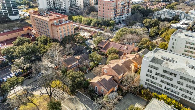 3424 GILLESPIE 5, Dallas, TX 75219