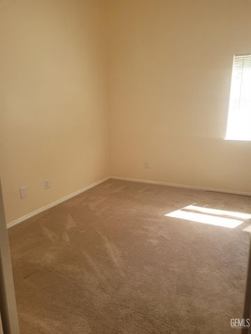 6907 Rush Point Court, Bakersfield, CA 93313