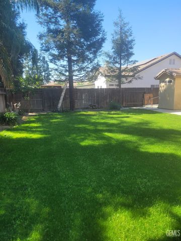 6907 Rush Point Court, Bakersfield, CA 93313