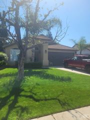 6907 Rush Point Court, Bakersfield, CA 93313