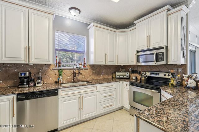 1693 SANCTUARY Way, Fleming Island, FL 32003