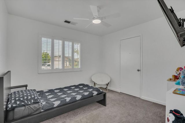 901 Wilma Dr, Modesto, CA 95351